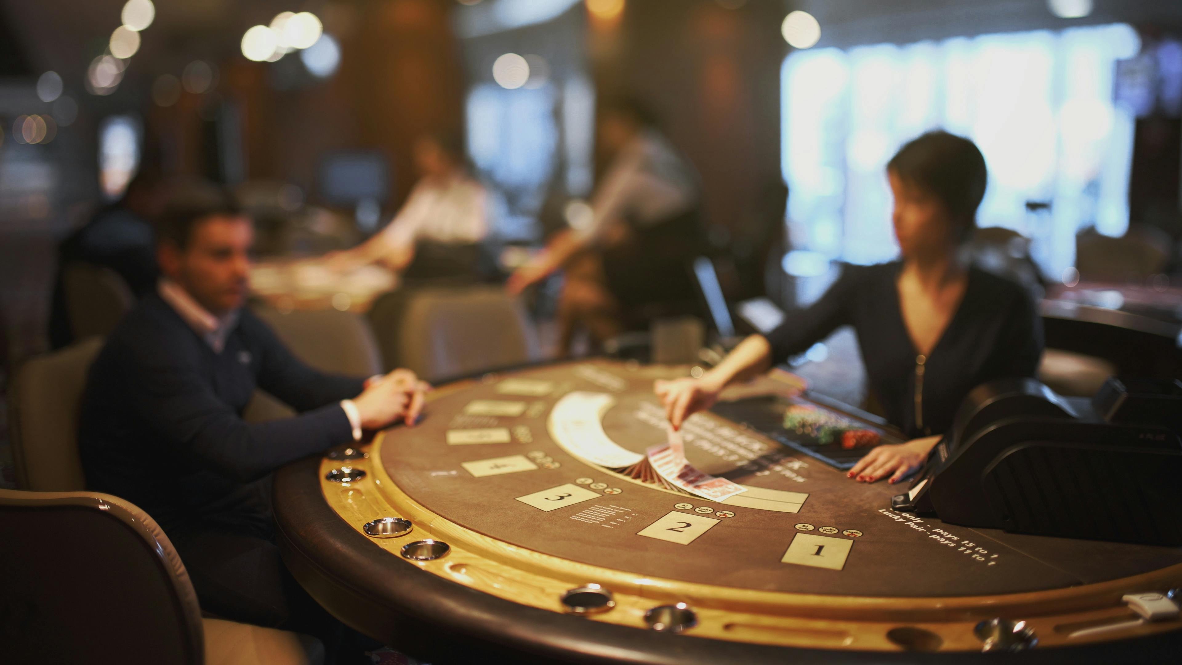 Visual permainan live casino dengan dealer nyata di platform megawin888